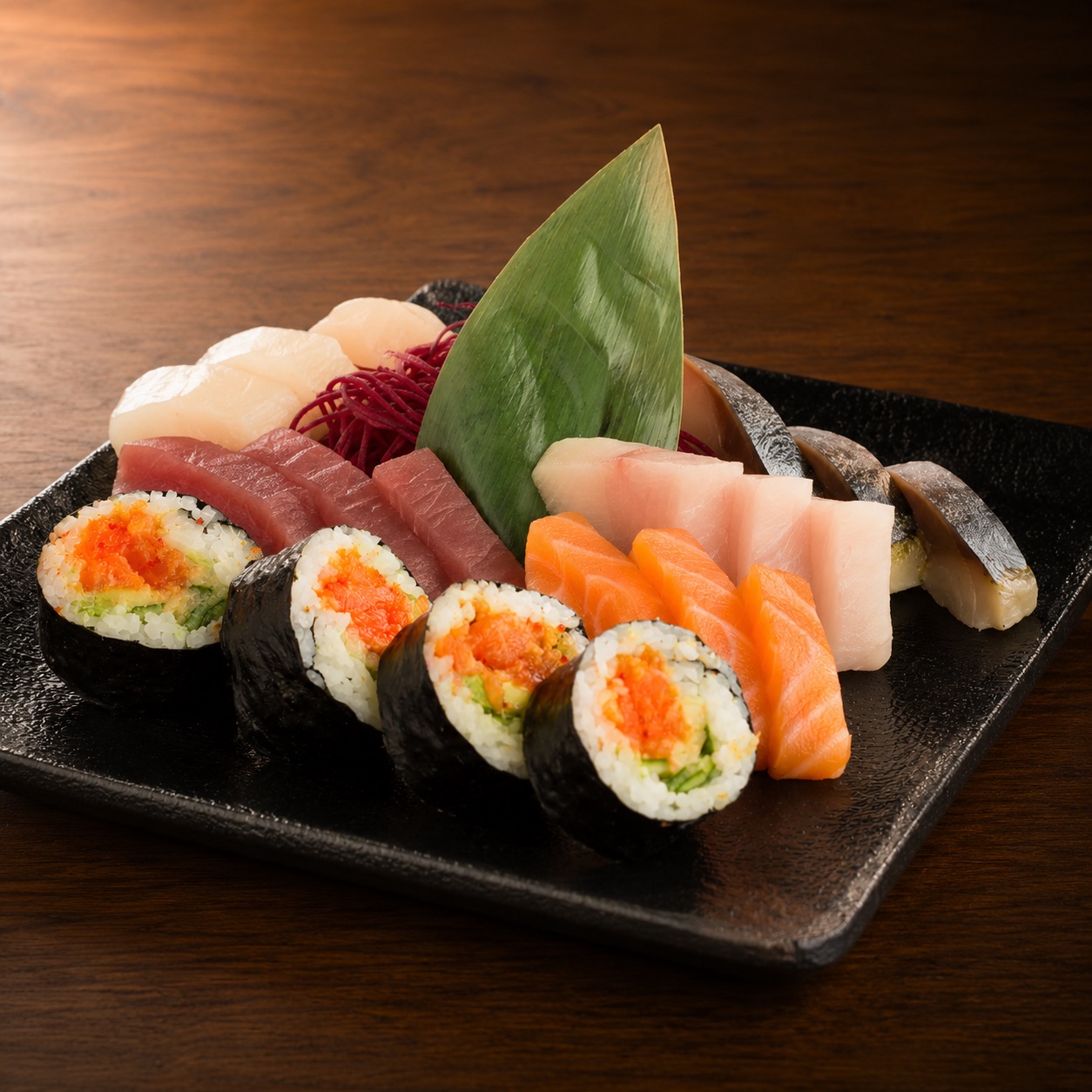 Combo sashimi & 4 maki